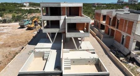 DJI_20250719114535_0028_V.JPG DJI_20250719114535_0028_V.JPG